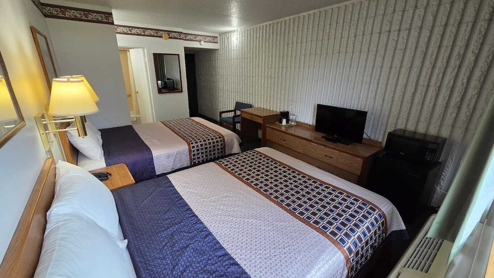 Smartwood Inn - photo 12