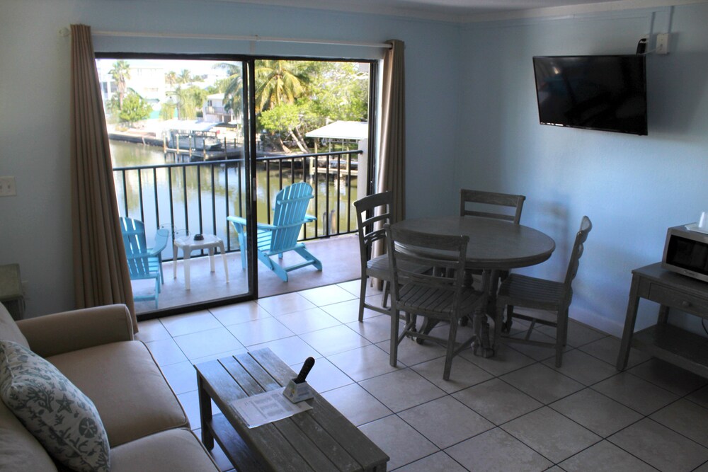 The Bay Inn at Lani Kai - photo 32