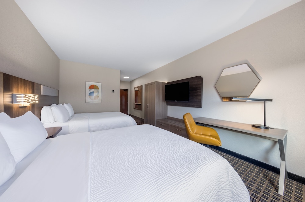 Holiday Inn Express Hotel & Suites Pittsburg by IHG - photo 20