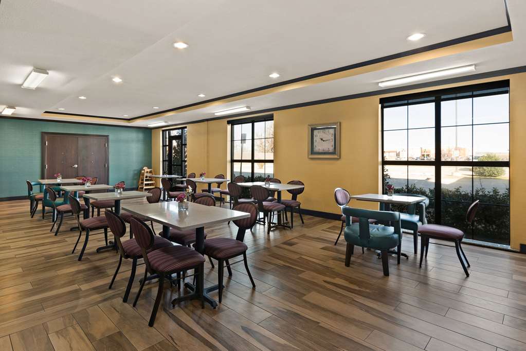 Comfort Inn & Suites Newcastle Oklahoma City - photo 25