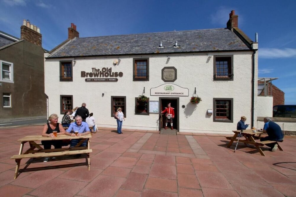 The Old Brewhouse - carbon neutral hotel in Arbroath