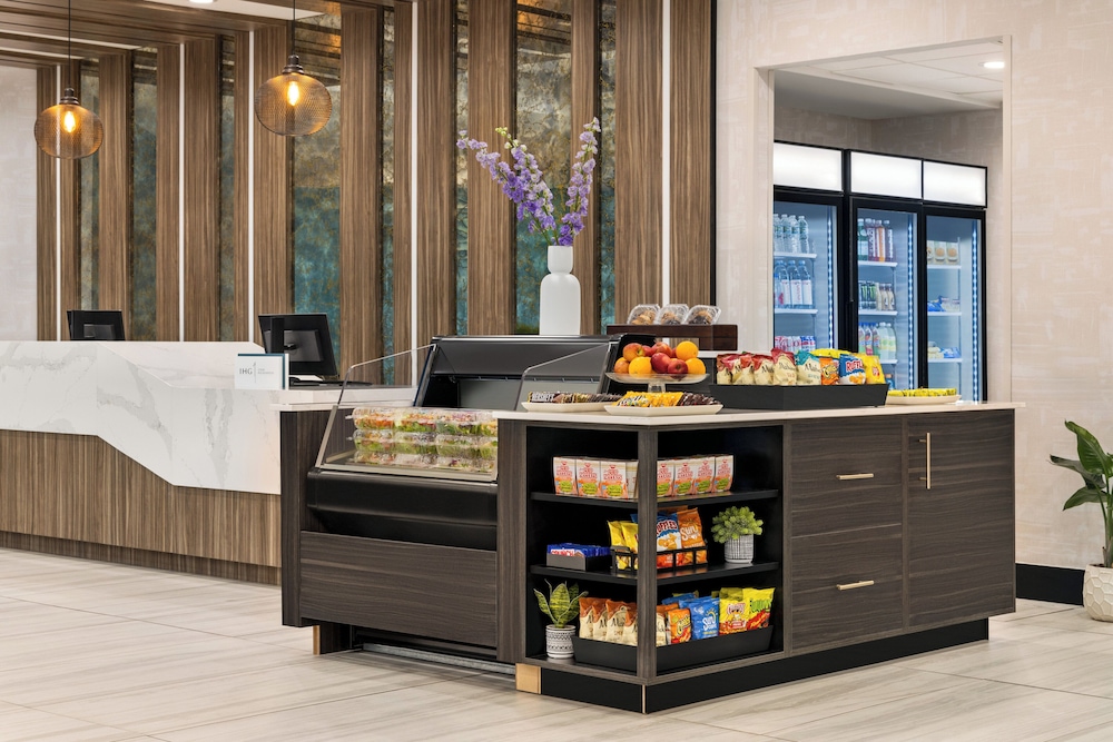 Crowne Plaza Auburn Hills by IHG - photo 43