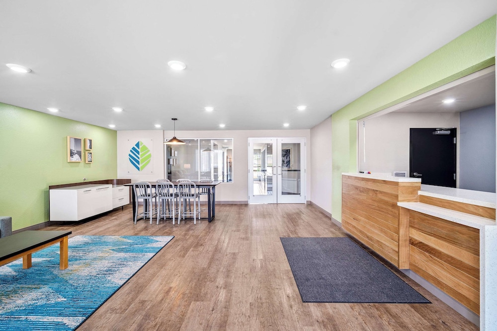 Woodspring Suites Fort Myers Cape Coral - photo 5