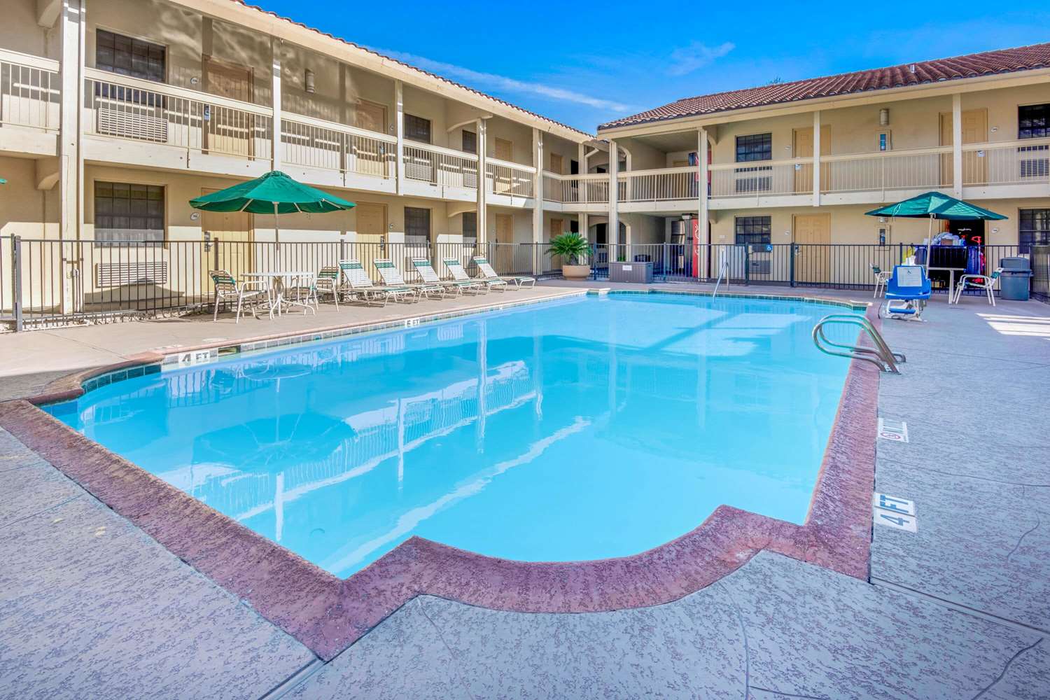 La Quinta Inn by Wyndham San Antonio I 35 N at Rittiman Rd - photo 28