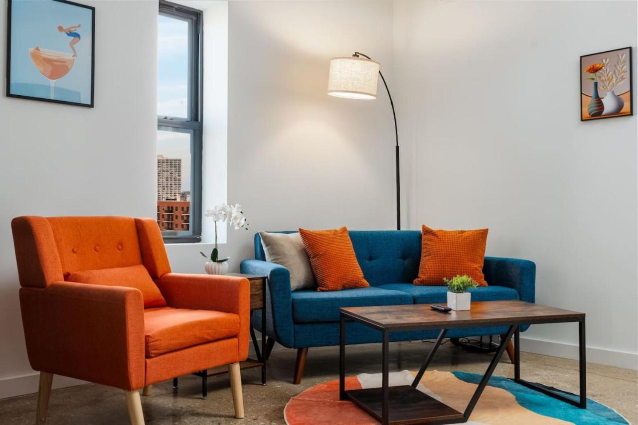 Artistic Loft Rooftop Uptown Montrose Beach GymWFH — 4-Star Luxury Hotel in Chicago, United States