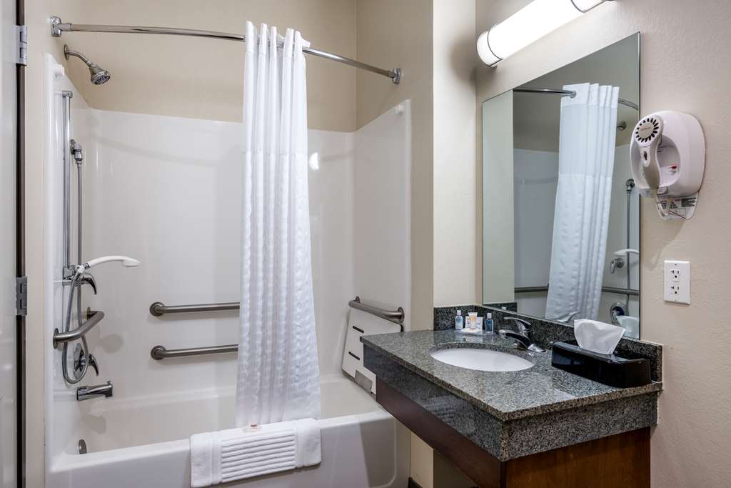 Comfort Inn Bonner Springs Kansas City - photo 18