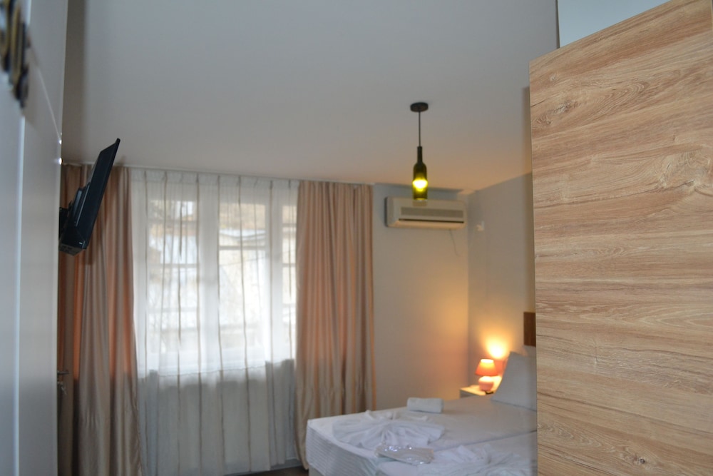 Rustaveli 36 Hotel