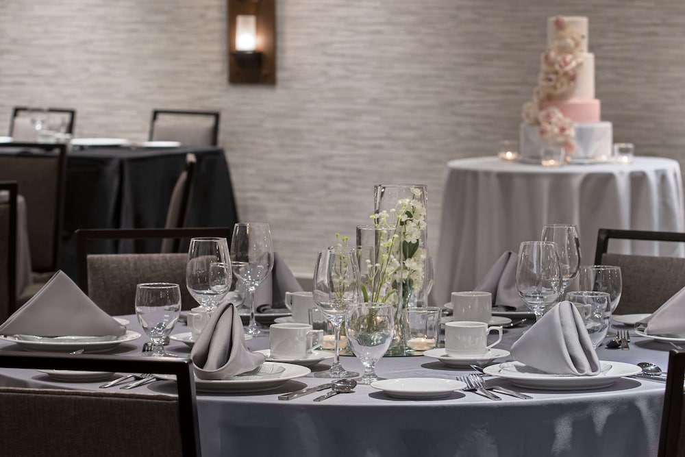 Hilton Garden Inn Camden Waterfront Philadelphia - photo 42