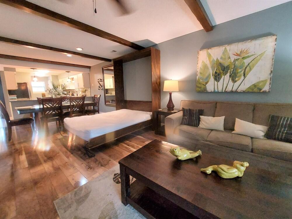 Solace Space at Foothills Close To All of Branson Luxury Comfort - photo 3