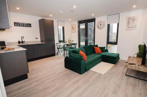 Deluxe 2 Bed York Flat with Gym Sleeps 6 — 4-Star Luxury Hotel in York, United Kingdom