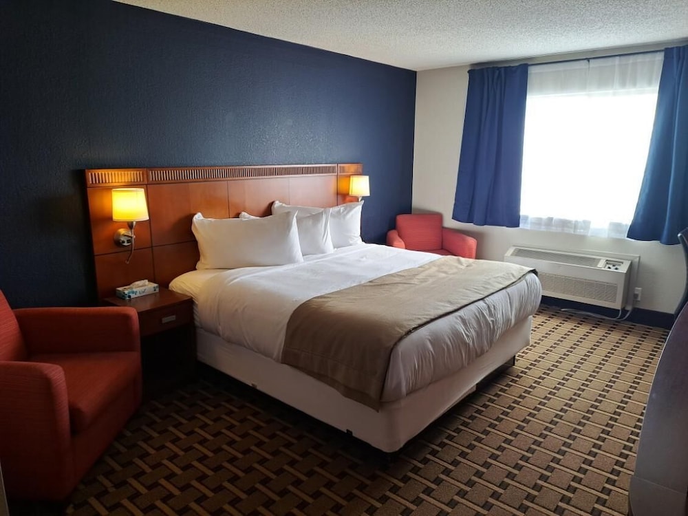 Crossroads Hotel - photo 11