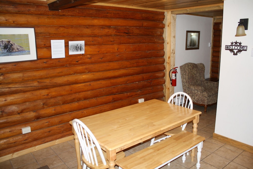 The Historic Wapiti Lodge - photo 86