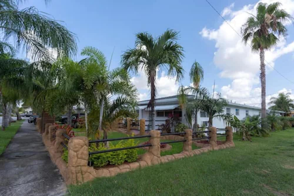 Green Seas Motel - photo 101
