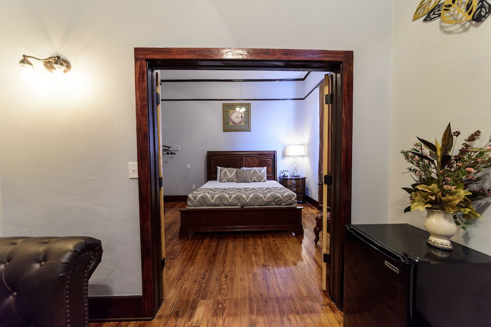 Hotel DeFuniak - photo 18