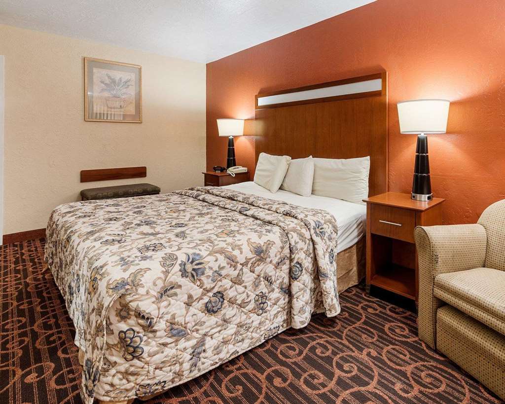 Econo Lodge Jasper - photo 14