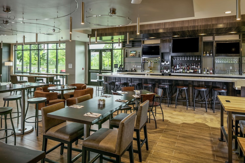 Hilton Garden Inn Wenatchee - photo 30