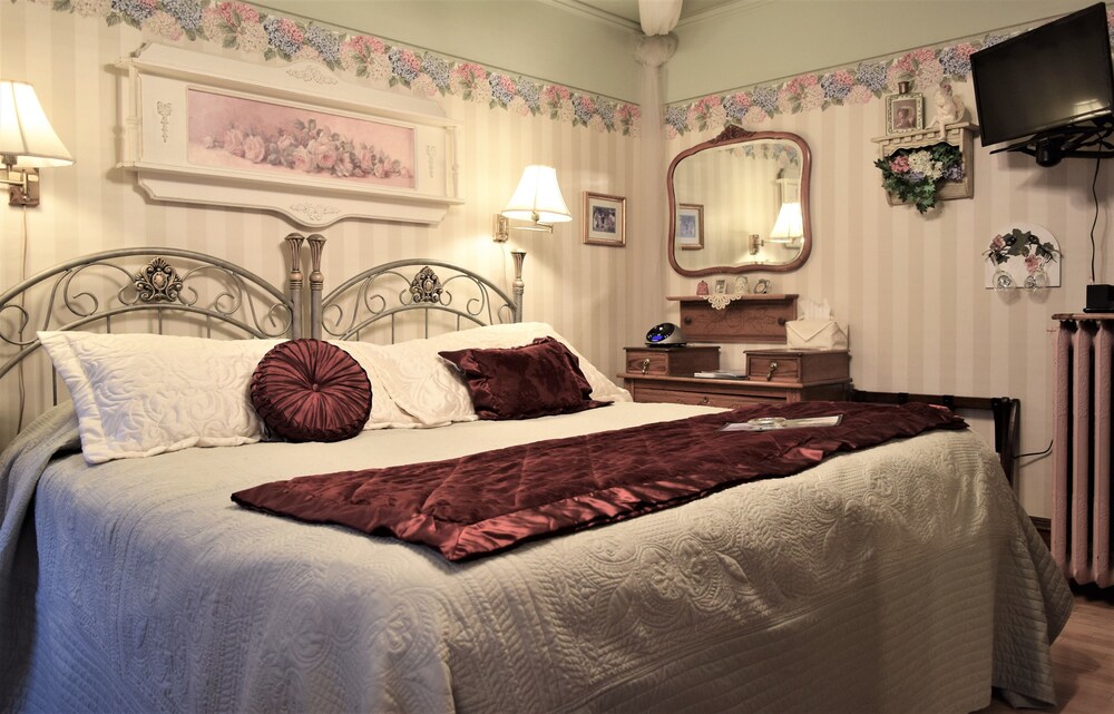 Franklin Street Inn LLC - photo 9