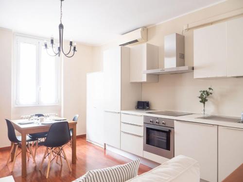 Casa privata Duomo Centrale — 4-Star Luxury Hotel in Milan, Italy