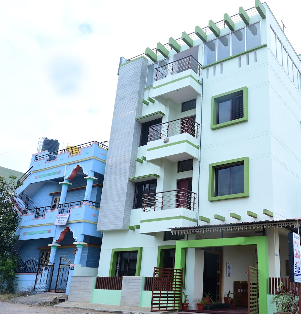 Hotel Stay Shine - last minute hotel in Mysore