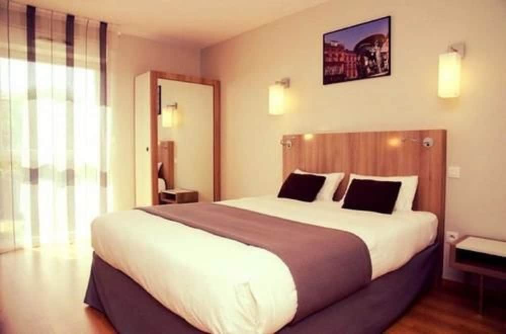 Lagrange Apart’HOTEL Toulouse Saint Michel in Toulouse, France