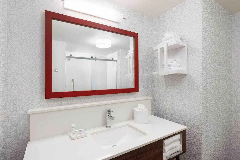 Hampton Inn Oakhurst Yosemite - photo 16