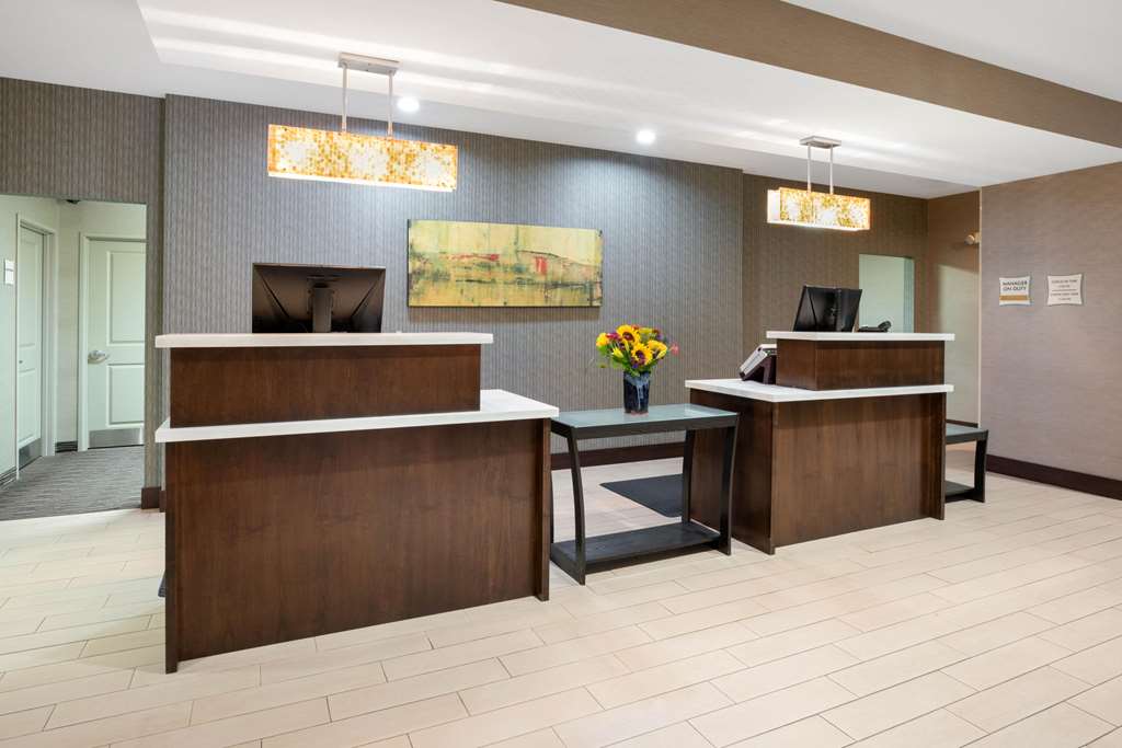La Quinta Inn & Suites by Wyndham Bellingham - photo 12