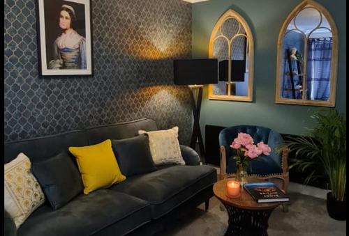 Stylish Scottish House with garden & parking — 4-Star Luxury Hotel in Perth, United Kingdom
