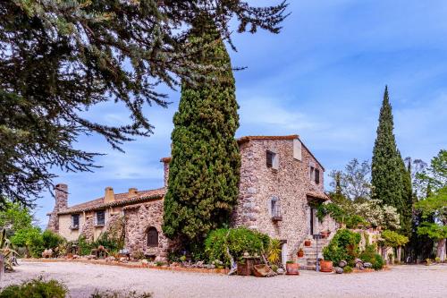 Masia Mimosa Completa - carbon neutral hotel in Darnius