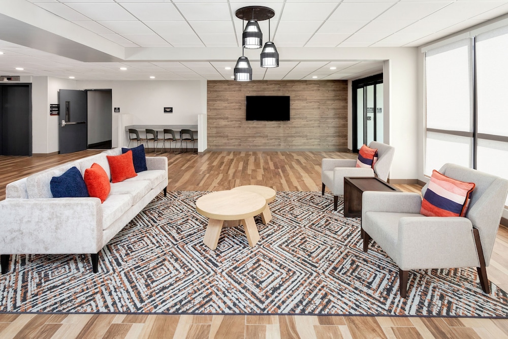 Candlewood Suites Columbus North - photo 7