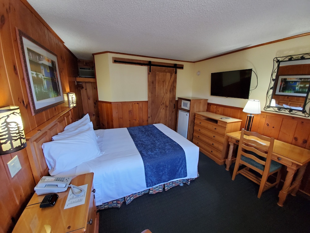The Lake Motel - photo 21