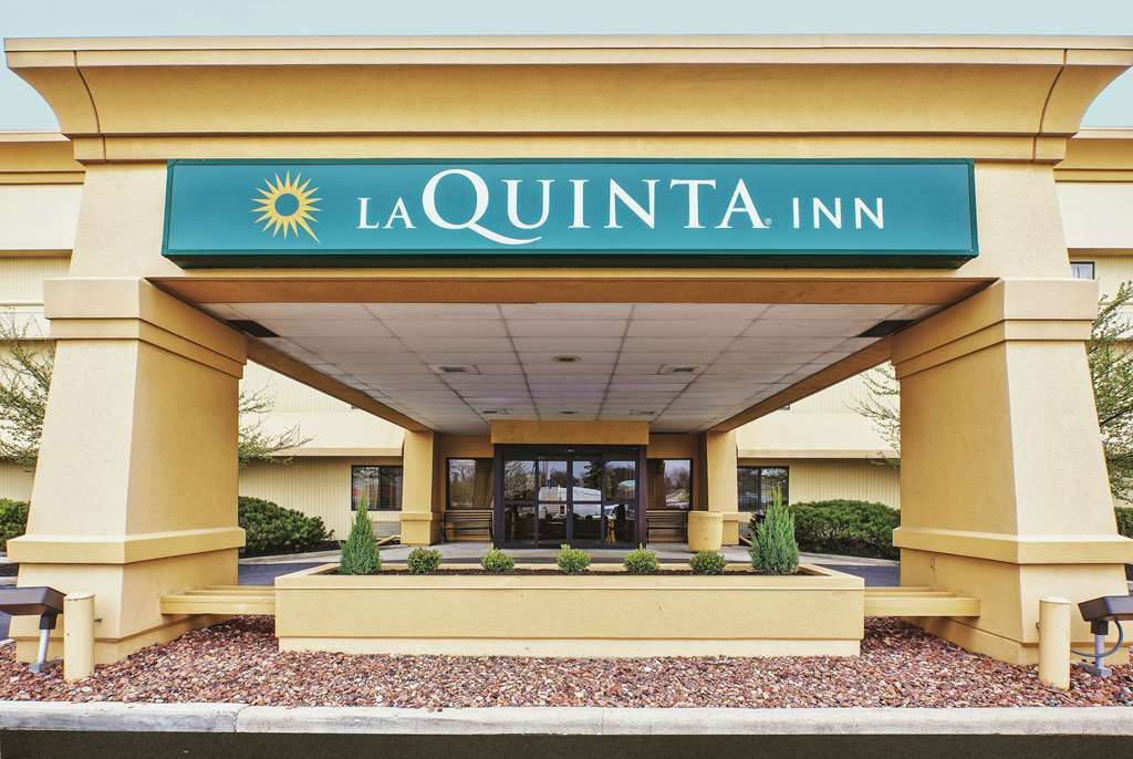 La Quinta Inn by Wyndham Toledo Perrysburg - photo 4
