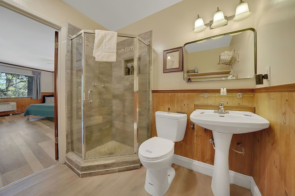 Narrow Gauge Inn - photo 25