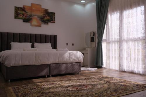 Alshuruq Stay in Unknown City, Oman