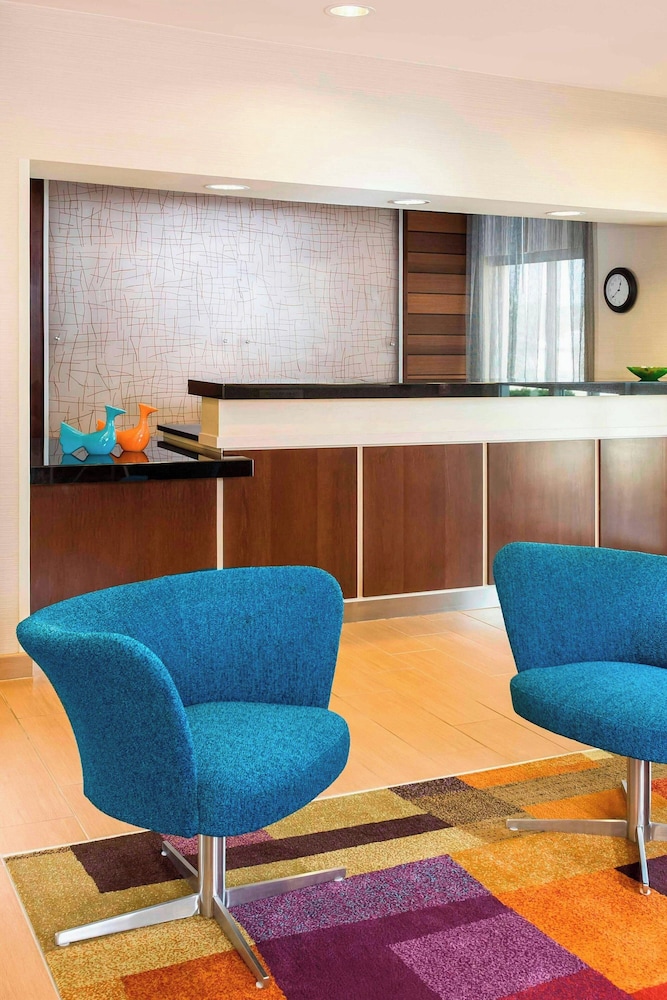 Fairfield Inn & Suites Mansfield Ontario - photo 4