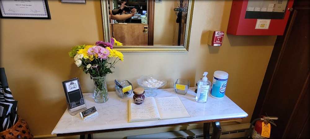 Inn at the Agora - photo 4