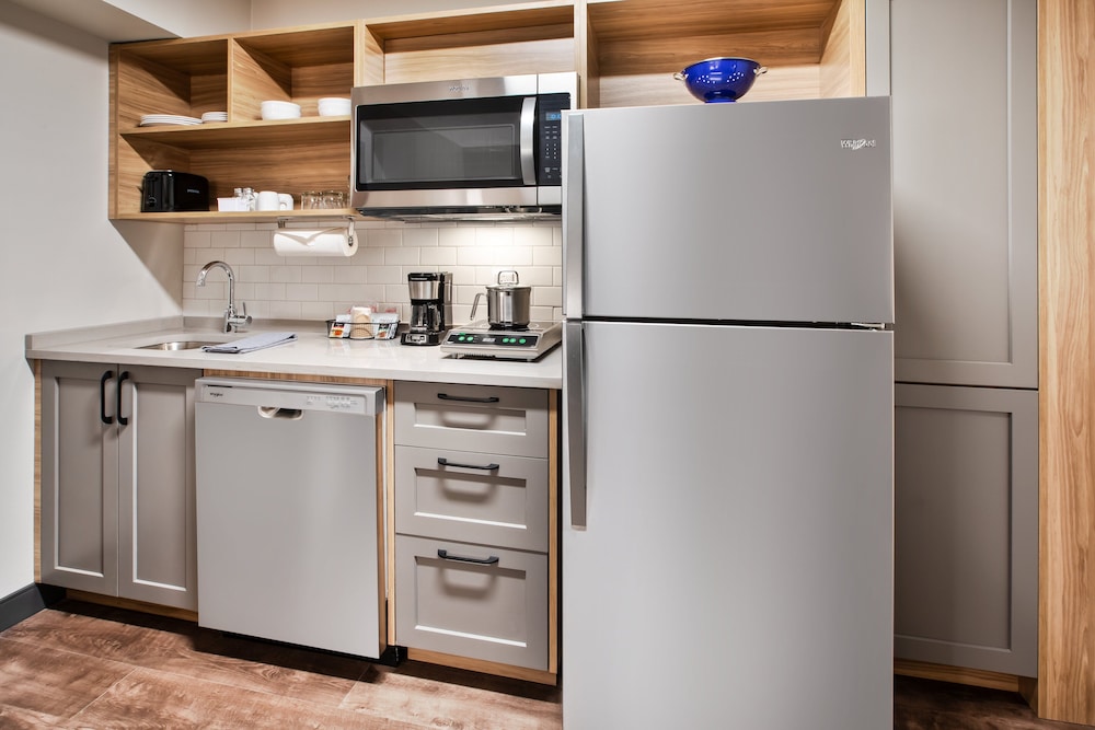 Candlewood Suites Cincinnati Northeast Mason by IHG - photo 20