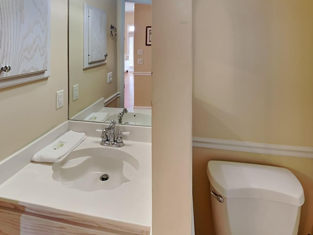 Camellia House - photo 20