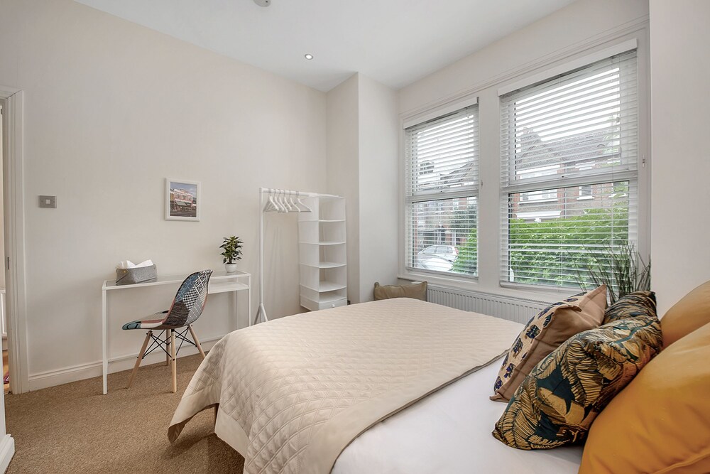 Finding My Palace in Tooting — 4-Star Luxury Hotel in London, United Kingdom