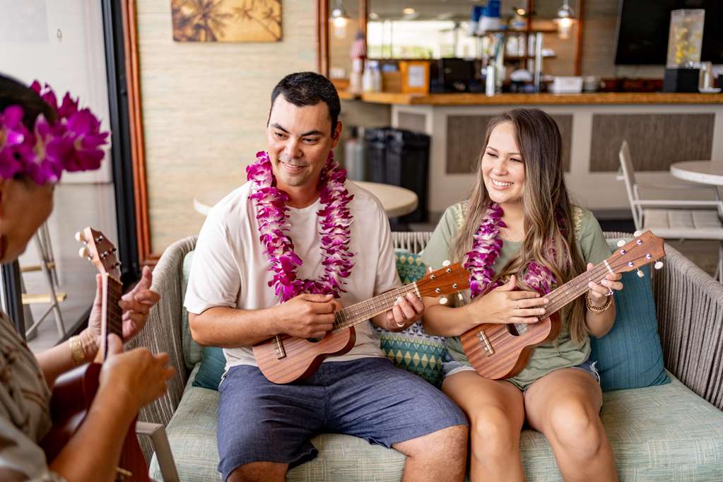 Outrigger Waikiki Beach Resort - photo 11