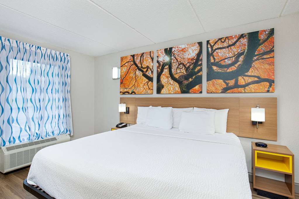Days Inn By Wyndham Knoxville North - photo 21
