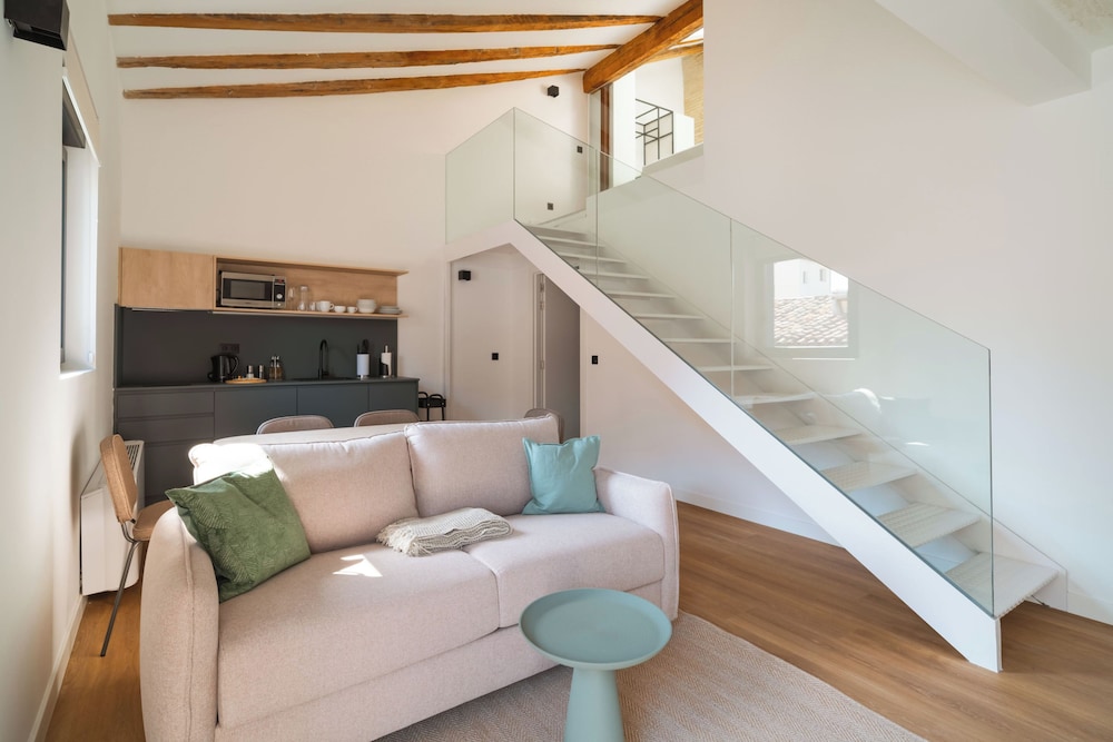 Limehome Pamplona Hilarión Eslava in Pamplona, Spain