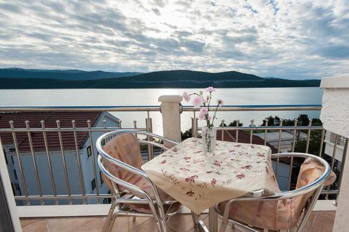 Villa Maric — 4-Star Luxury Hotel in Neum, Bosnia and Herzegovina
