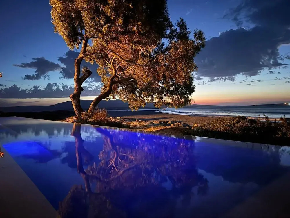 Beach Tower House Luxury Beachfront Villa in Unknown City, South Africa