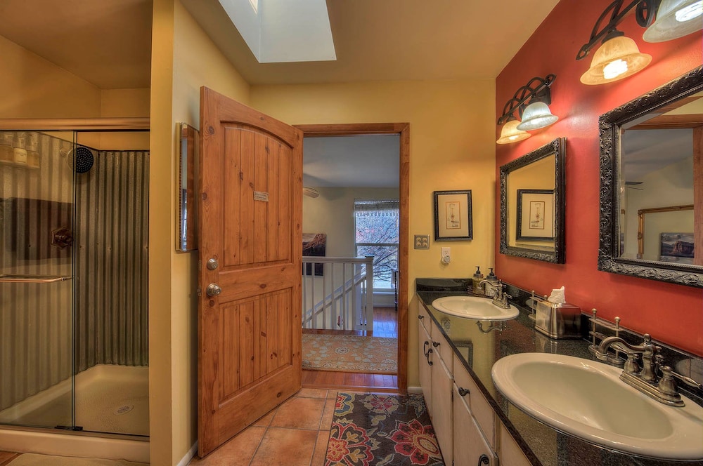 Cali Cochitta Vacation Rentals - photo 50