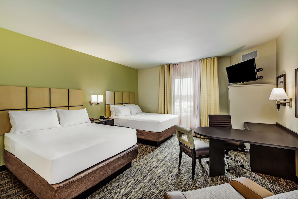 Candlewood Suites Lenexa Overland Park Area - photo 3