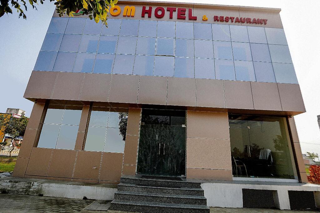 Capital O Hotel Viom in Meerut, India