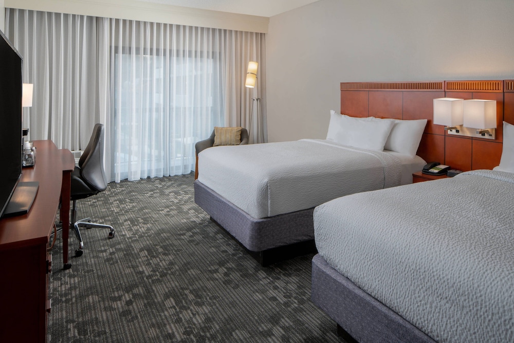 Courtyard by Marriott Nashville Airport - photo 3