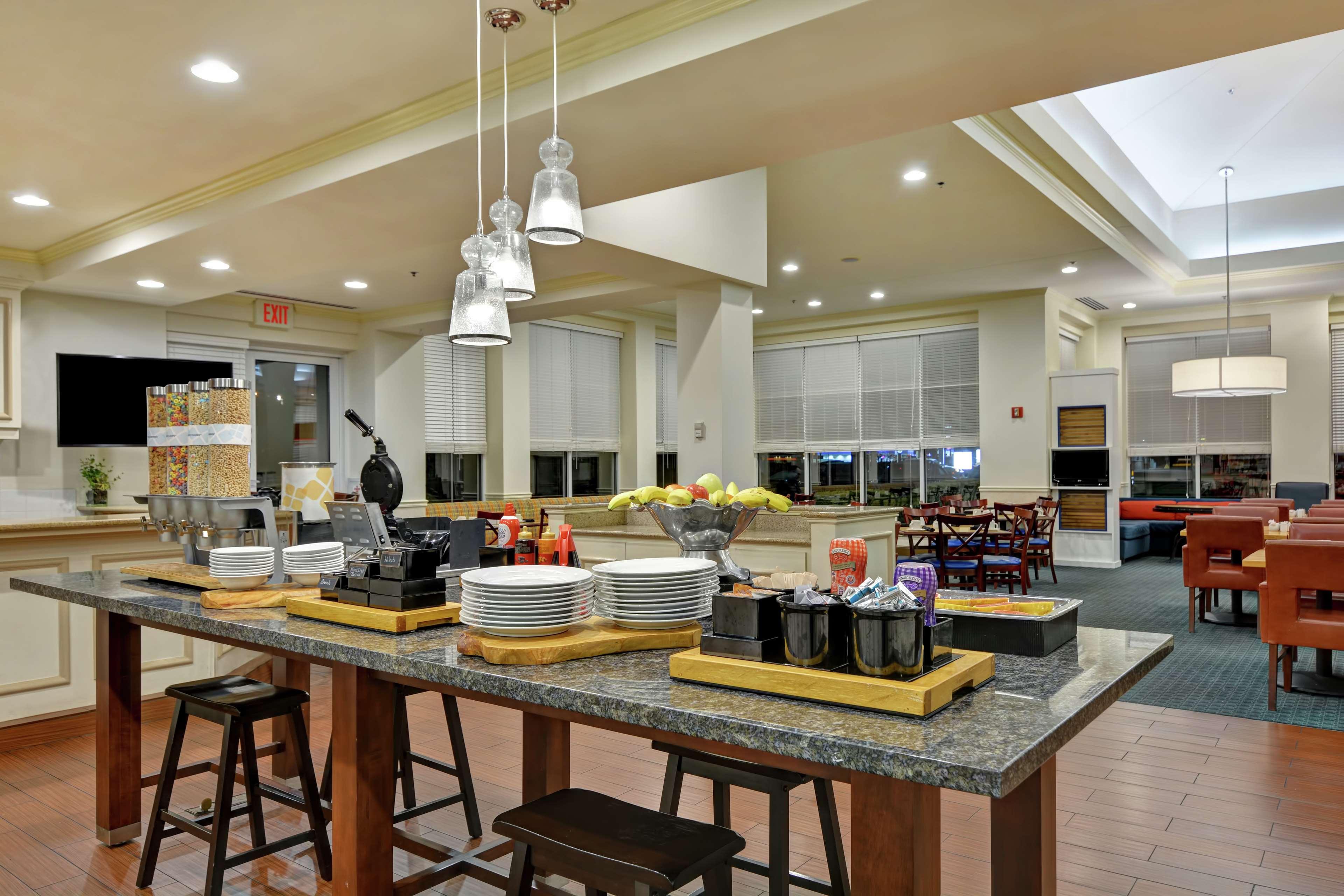 Hilton Garden Inn Appleton Kimberly - photo 16