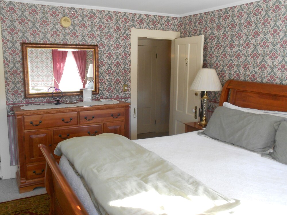 Eastman Inn - photo 21
