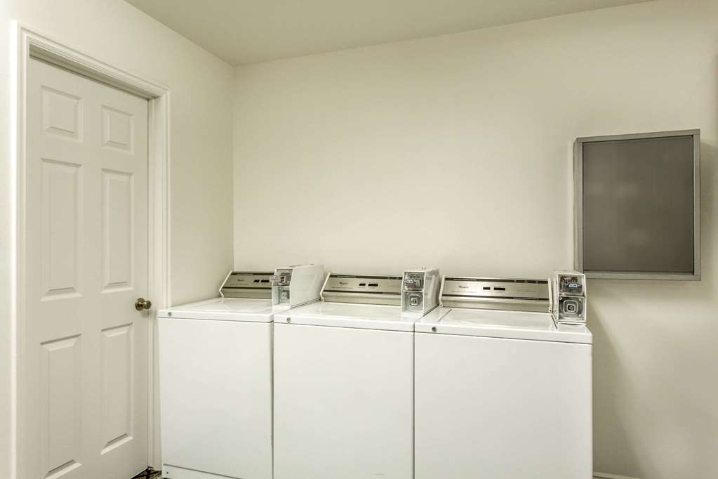 Days Inn by Wyndham Delta - photo 19